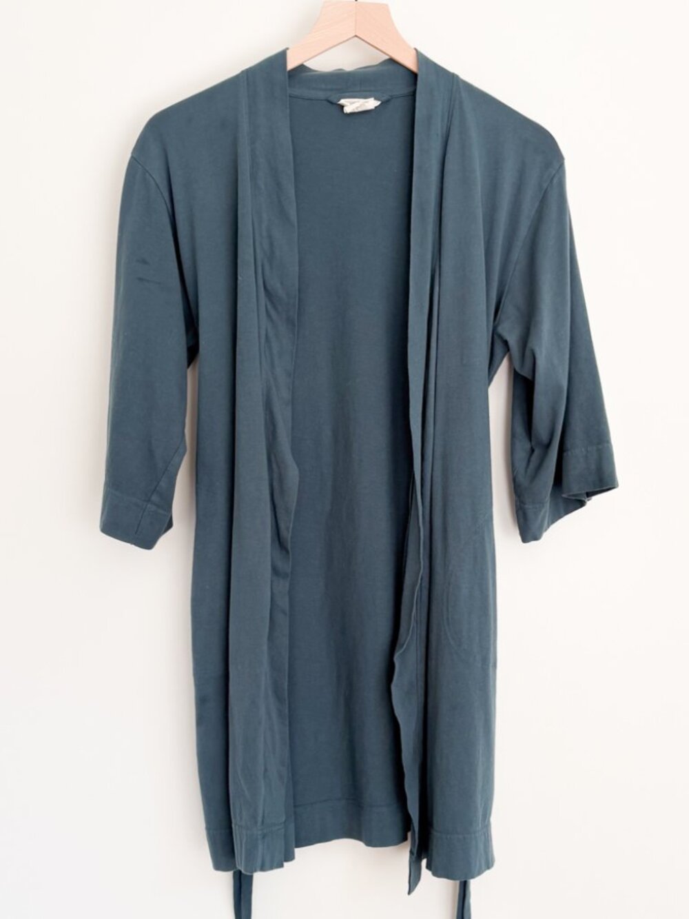 Coyuchi Solstice Organic Short Robe - Picture 4 of 7